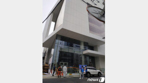 서울 성수동 한 건물 공사현장서 화재…작업자 2명 사망