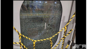 “신선한 공기 마시려고…” 中서 승객이 고속철 유리 깨