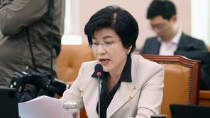 “멀티플렉스 좌석시트 교체 10년에 한번…위생관리 우려”