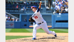 미국 SI “류현진 순항 비결은 커터”