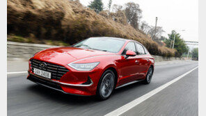 [원성열 기자의 CAR & TRACK] 카카오아이 등 신기술 다양…IT 강국 ‘국민차’ 답네