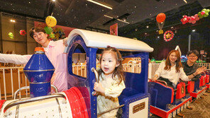 “놀이공원으로 변신한 백화점”