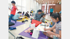 봄비 바라보며… ‘상상의 나래’를 화폭에 담았다