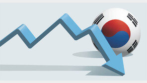 허약해진 경제체력… 글로벌 악재에 한국 유독 큰 충격