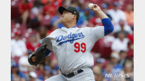 위기에서도 미동 없는 류현진의 제구력과 평정심