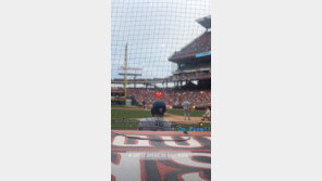 배지현, 언제나 직관…류현진 뒷모습에 ‘♥’