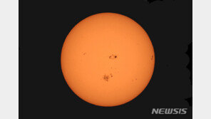 “고려~조선 태양흑점 기록으로 240년 주기 태양활동 확인”