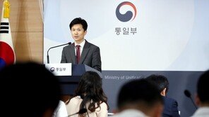 정부 “北과 ‘개성공단 기업인 방북’ 협의해와…계속 해야할 것”