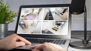 아들 자위행위 막으려 방·화장실에 CCTV 설치한 부모, 피소 위기