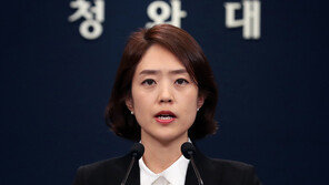 靑 “5·18 조사위, 입법 취지 따라 구성돼야”…한국당과 기싸움