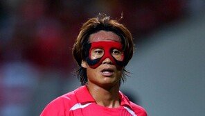 [최현길의 스포츠에세이] 김태영부터 정태욱까지…마스크에 깃든 부상 투혼