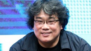 “스토리 감춰주시길”…韓 취재진에 전달된 봉준호 감독의 부탁