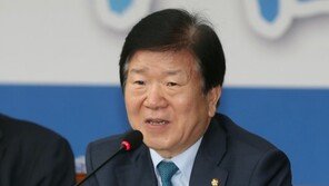 방일 박병석, 日의원들에 “韓대법원 판결 존중해야”