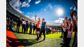 ‘굿바이레전드’, 홈그라운드에서 박수와 함께 떠난 두 선수