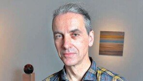 사각형 평면 사진을 ‘구’형태 입체로 구현하다