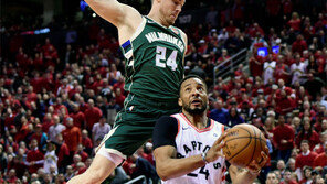 토론토, 동부 챔프전 2패 뒤 2연승 ‘원점’