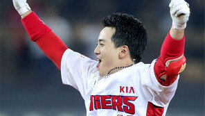 KIA 한승택, 끝내준 10회말