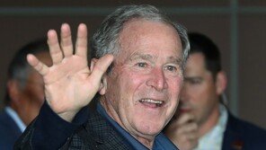 文대통령, 盧 보러 온 부시 만나 北美대화 실마리 찾을까