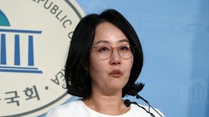 한국당 “국회정상화 답 못하는 與, 프로필 사진 펭귄으로 바꿔라”