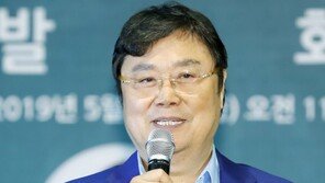 남진 ‘55주년’ 헌정 앨범 제작…장윤정→육중완밴드 올스타 총출동