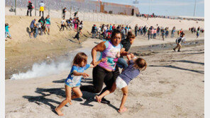 [책의 향기]목숨 걸고 미국으로… 그들은 왜 국경을 넘는가