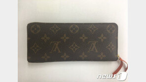 “한국 경찰 고마워요”…귀국한 中관광객에 분실지갑 찾아줘