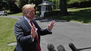 “척 보면 압니다” 트럼프의 백악관 성질부리기는 ‘쇼’?