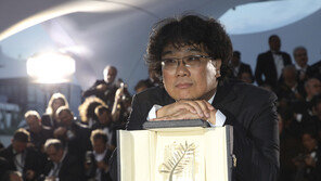 ‘소심한 영화광 소년’이 거장  되기까지…봉준호의 영화 인생은?