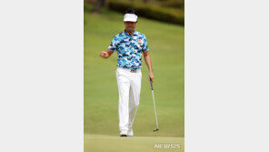 케빈 나, PGA투어 찰스슈왑 챌린지 3R 단독 선두…스피스 공동 2위