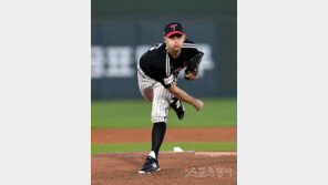 드디어 폭발한 타선…5월 첫 승 거둔 ‘ERA 1위’ 윌슨