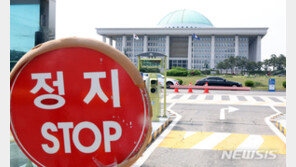 “국회 정상화 여야 이견 더 커져”…강효상 논란까지 설상가상