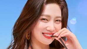 에스쁘아, 새 모델 레드벨벳 조이 발탁