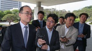 문무일 총장 후임 누가될까…봉욱·조은석·이금로·윤석열 물망