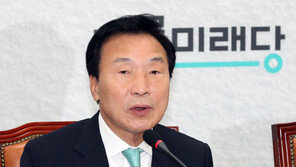 손학규 “혁신위원장에 주대환, 구체적 협의된 내용은 아냐”