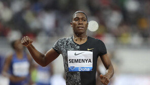 ‘성별논란’ 세메냐, 육상 2000m에서도 우승…주종목은 800m