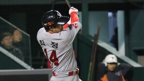 ‘15호포’ 최정, 로맥과 공동 1위…박병호 빠진 홈런 경쟁 주도