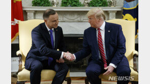 트럼프, 폴란드에 미군 2000명 추가 배치 고려 중