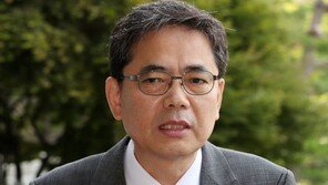 곽상도, ‘직권남용·강요’ 혐의로 文대통령 검찰에 고소