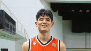 한 경기 블록슛만 4개, 높이를 장악한 고려대 하윤기