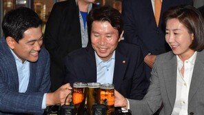 ‘맥주 회동’ 한 달…경제원탁회의, 국회정상화 묘수 되나