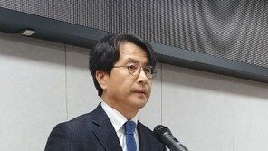 ‘성추행 의혹’ 이재현 인천 서구청장, 혐의 부인…경찰 “보강 조사”