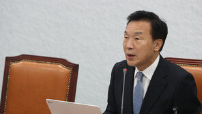 손학규 “文정부, 이념교육 실현 위해 국민 상대로 투쟁해선 안 돼”