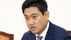 오신환 “3당 원내대표 ‘원 포인트 회동’ 제안…접점 만들어야”