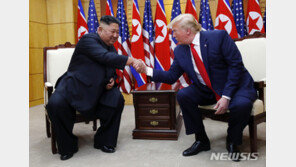 트럼프, 김정은 만남에 “아마 우린 서로 좋아하나봐”