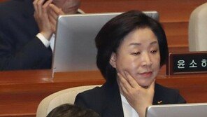 정의당 “개혁전선 와해될 수도”…곤혹스러운 與