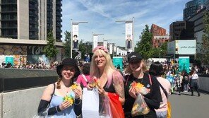 BTS인기에…NYT “열정적인 K팝 번역 봉사자 증가”