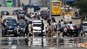 [청계천 옆 사진관] 80년 만에 가장 더웠다…7월의 폭염주의보 