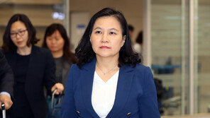 산업부 “日 규제 대응차 유명희 통상본부장 美 파견 검토”