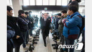 아베, 한일 갈등에 ‘안보문제’ 제기…군사정보호협정 불똥?