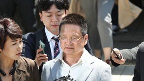 ‘김학의 키맨’ 윤중천 첫 재판 “강간한 적 없다” 혐의부인